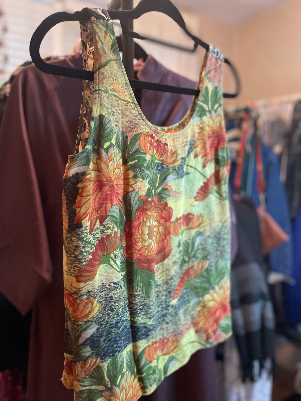 VTG Harari Multicolor Floral Scoop Tank